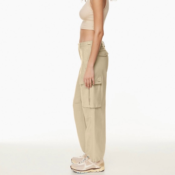 NWOT Aritzia Tna Supply Cargo Pants - Picture 2 of 6